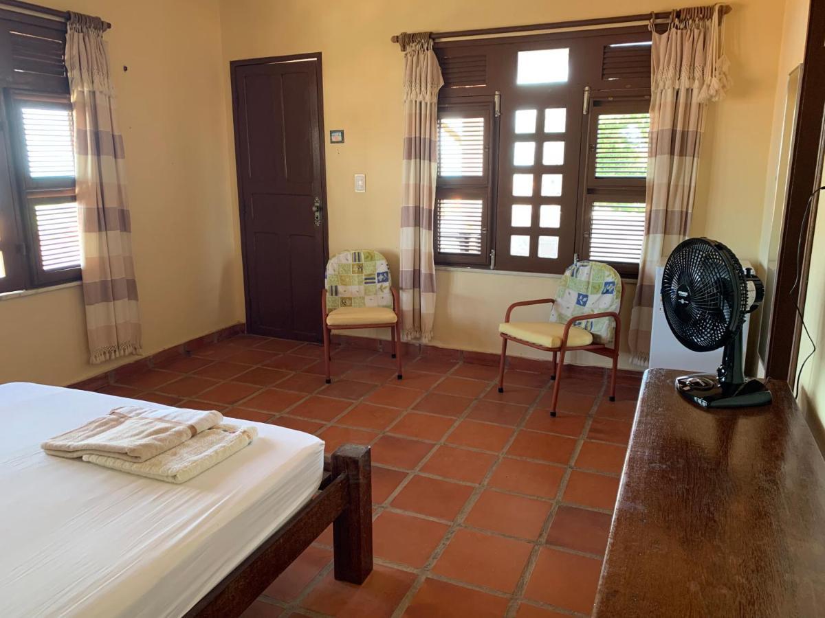 Morro Branco Suites - Hospedaria Morro Branco Beberibe Luaran gambar