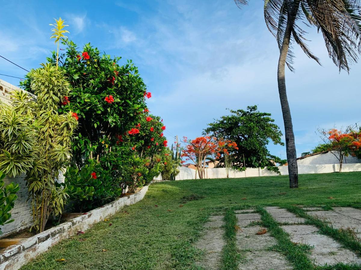 Morro Branco Suites - Hospedaria Morro Branco Beberibe Luaran gambar